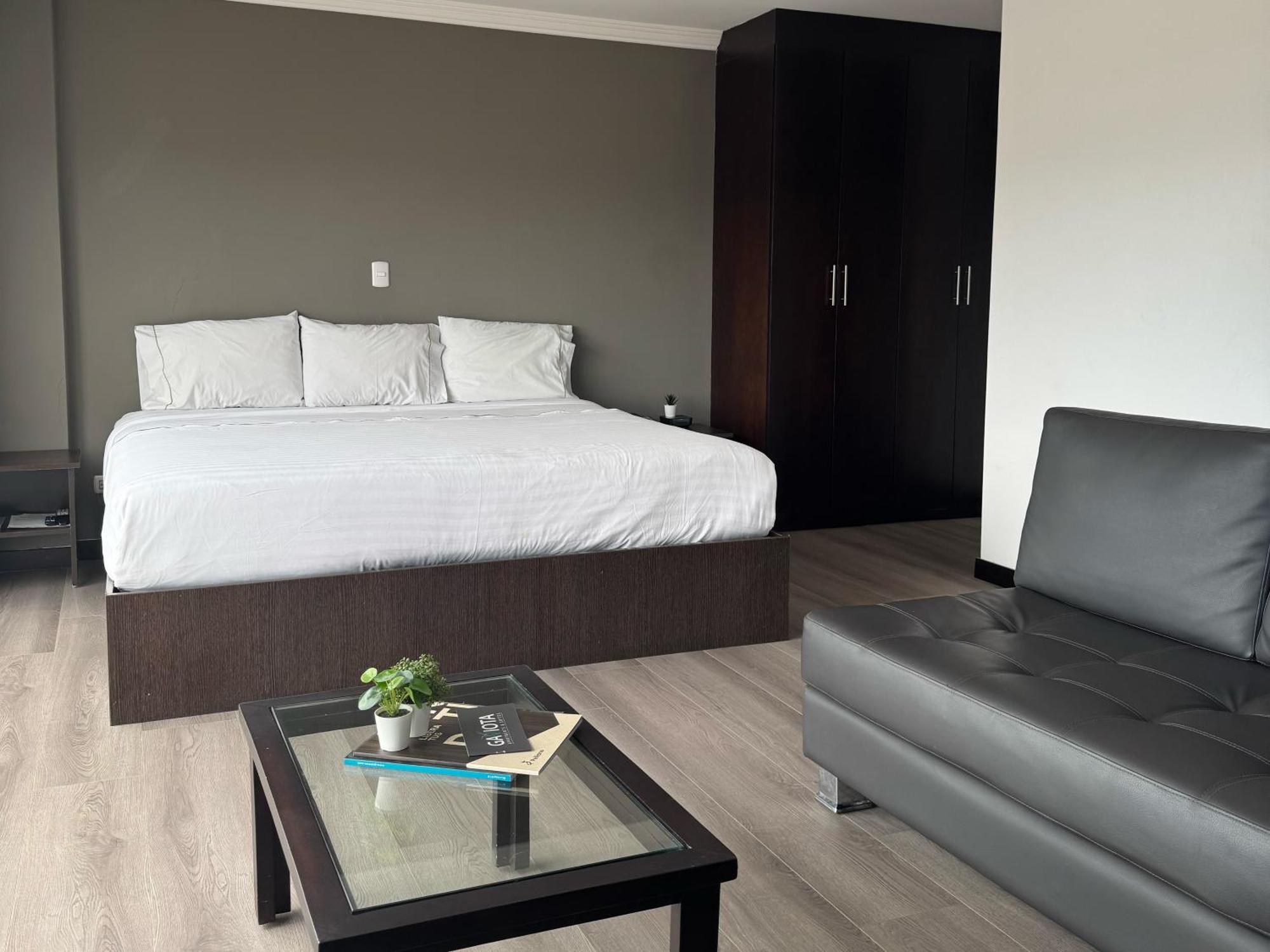 Gaviota Apartments & Suites Cuenca Eksteriør billede